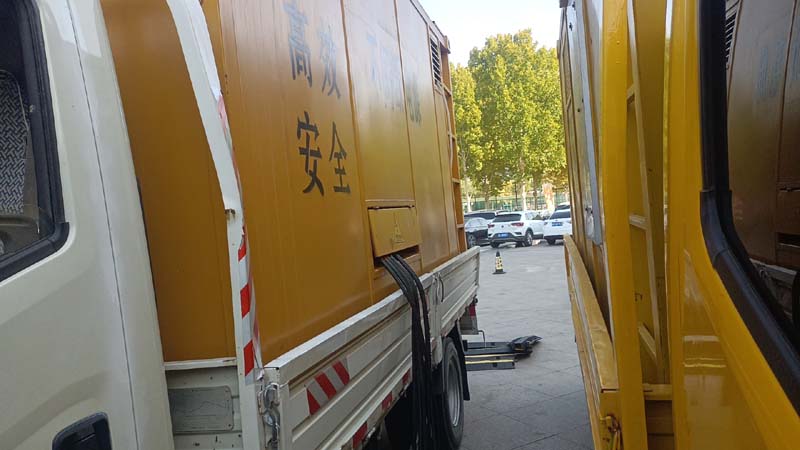 宁武如何判断柴油发电机组和UPS电源的切换时间是否符合要求？