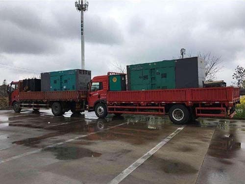 宁武涂抹密封胶后，需要等待多长时间才能安装水冷式机油散热器密封件？